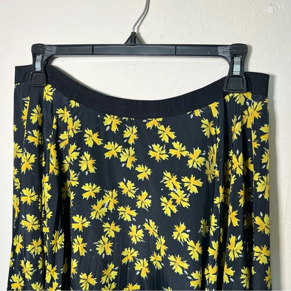 Gone - Picture 6 of 8